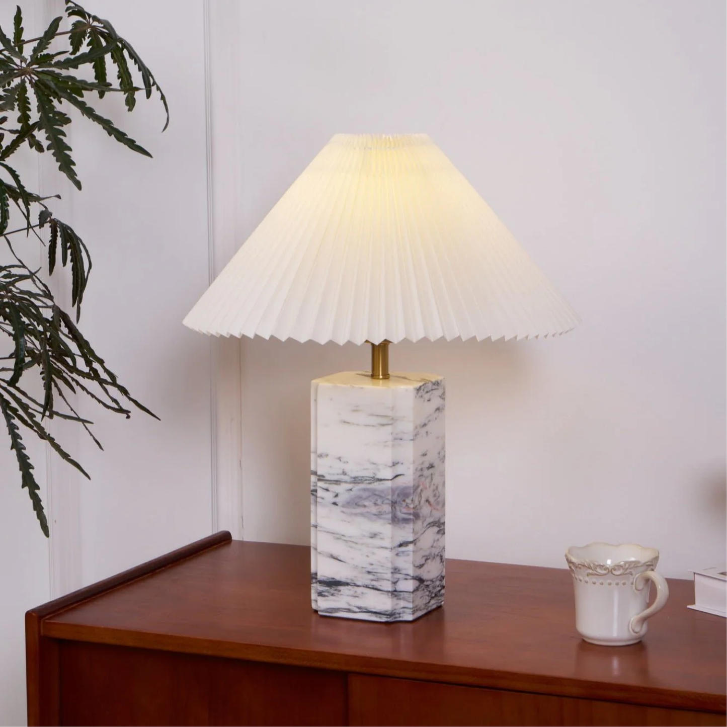 Elegant Marble Table Lamp – Contemporary Bedside or Desk Lamp with LED Compatibility for Modern Home Décor 1