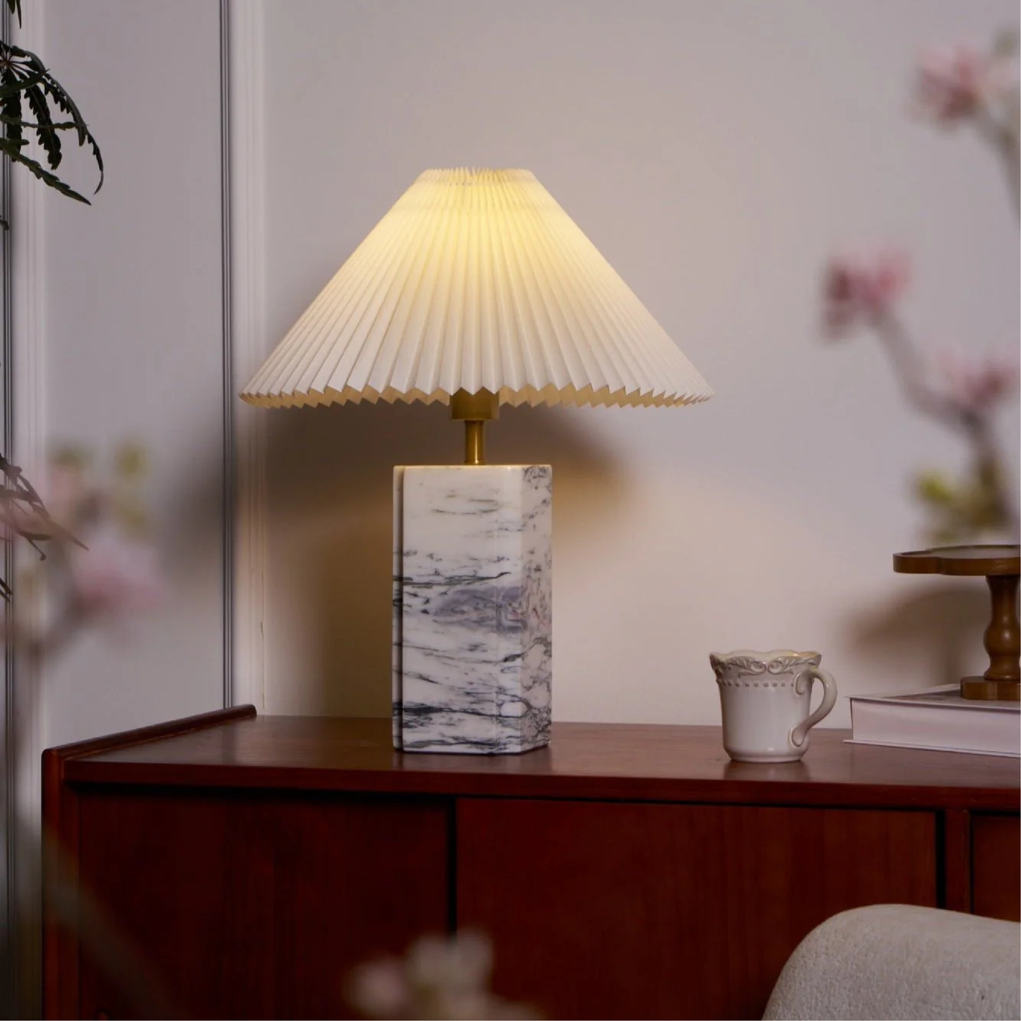 Elegant Marble Table Lamp – Contemporary Bedside or Desk Lamp with LED Compatibility for Modern Home Décor 2