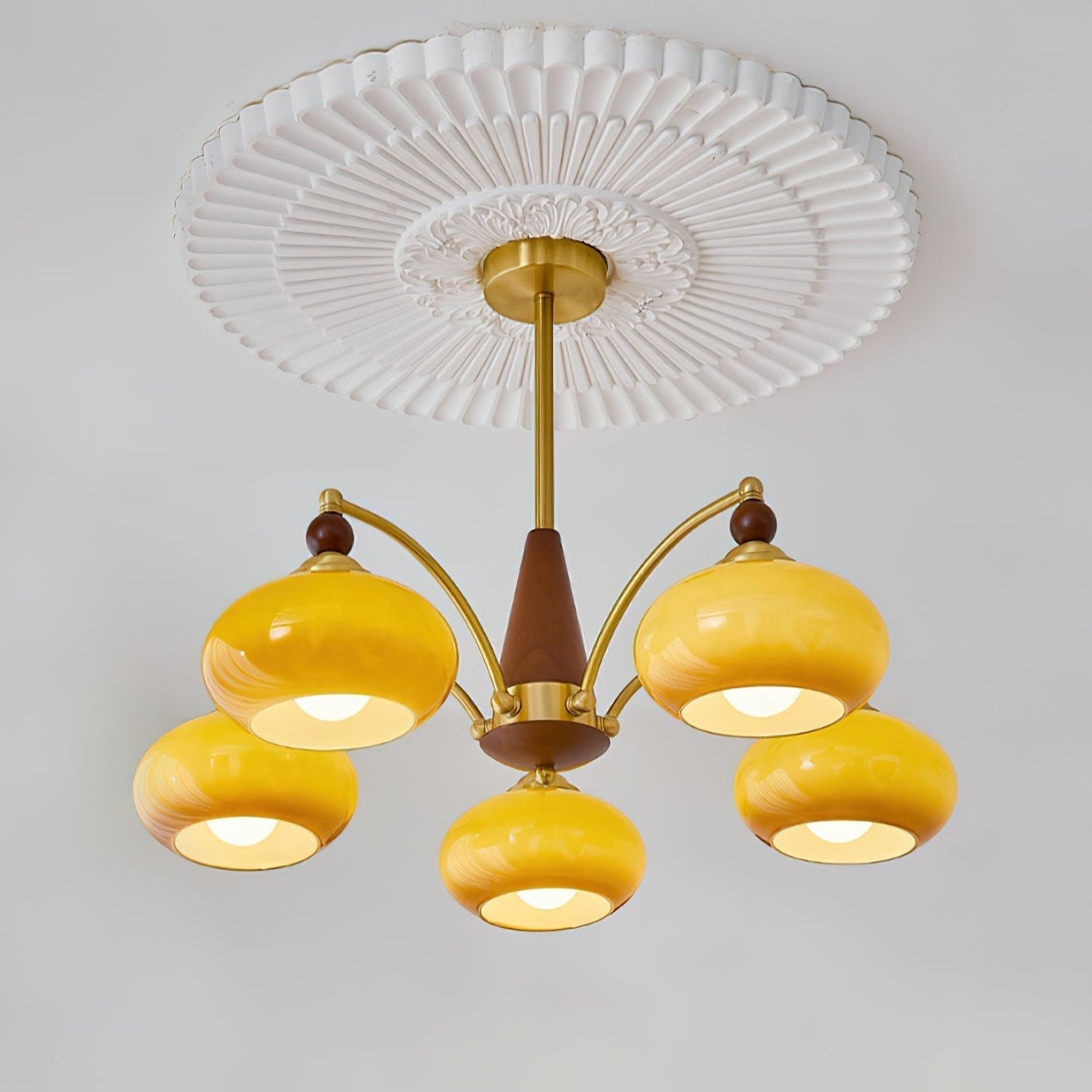 Victorian-Inspired Retro Chandelier Light with Warm White Illumination – 3, 5, or 8 Heads, Premium Wood and Brass Design 6