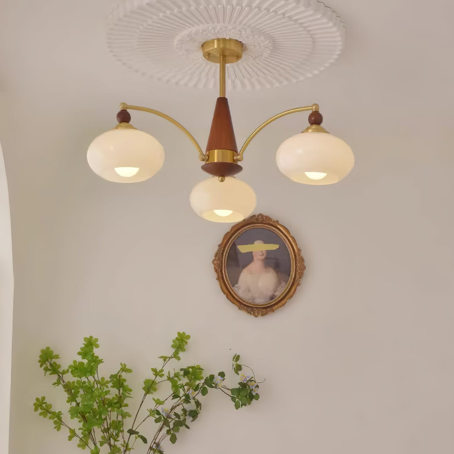 Victorian-Inspired Retro Chandelier Light with Warm White Illumination – 3, 5, or 8 Heads, Premium Wood and Brass Design 7