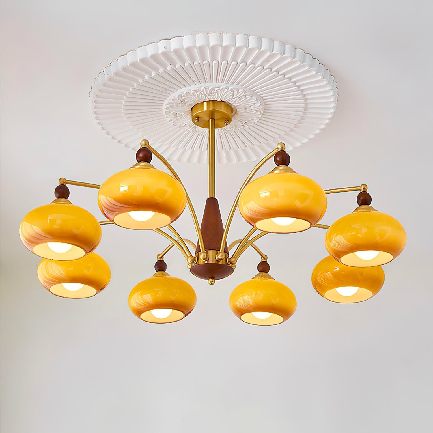 Victorian-Inspired Retro Chandelier Light with Warm White Illumination – 3, 5, or 8 Heads, Premium Wood and Brass Design 1