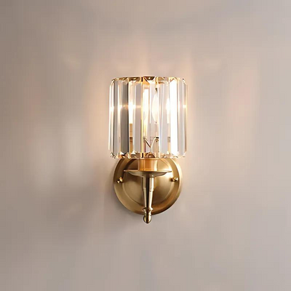 Vintage Brass Wall Sconce with Crystal Accents – Elegant Wall Light for Luxurious Interiors 3